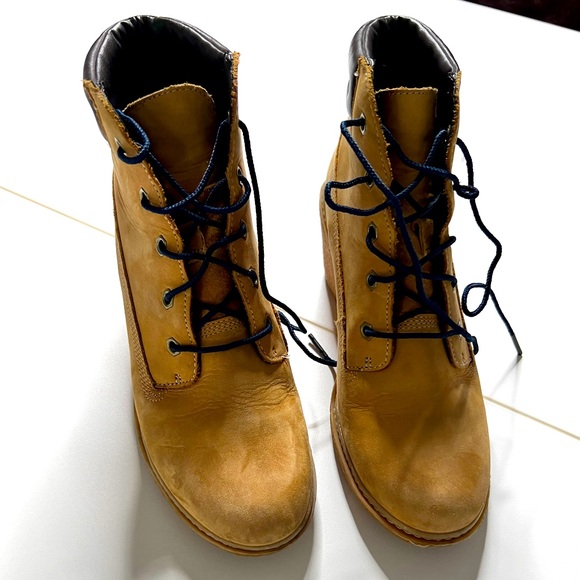 Timberland bootees for women size 7 good condition - Picture 1 of 7